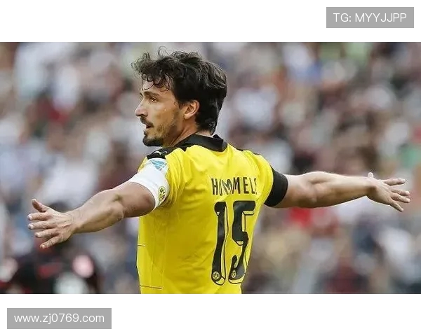 成都飞盘队战术之争引发热议球迷与教练的观点碰撞分析