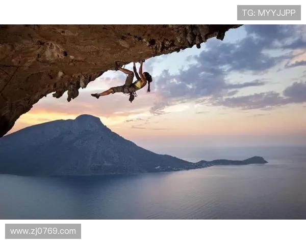 武汉攀岩队突破传统包夹技术实现全新攀登模式的探索与实践 武汉攀岩队突破传统包夹技术实现全新攀登模式的探索与实践