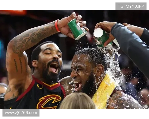 勇士队与播视频的精彩对决回顾及分析全场精彩瞬间尽在其中