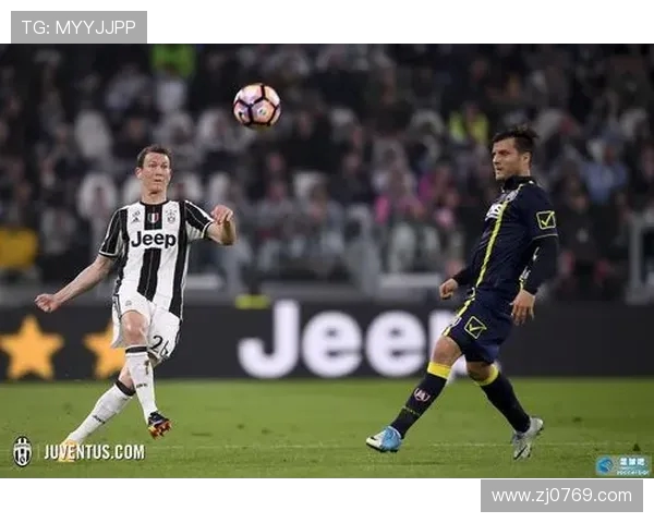 吉林汉姆与克拉雷镇的精彩对决揭示足球战术与团队合作的重要性 吉林汉姆与克拉雷镇的精彩对决揭示足球战术与团队合作的重要性