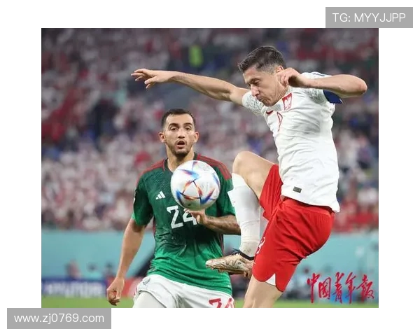 日本与波兰足球比赛现场直播全程回顾与精彩瞬间分析