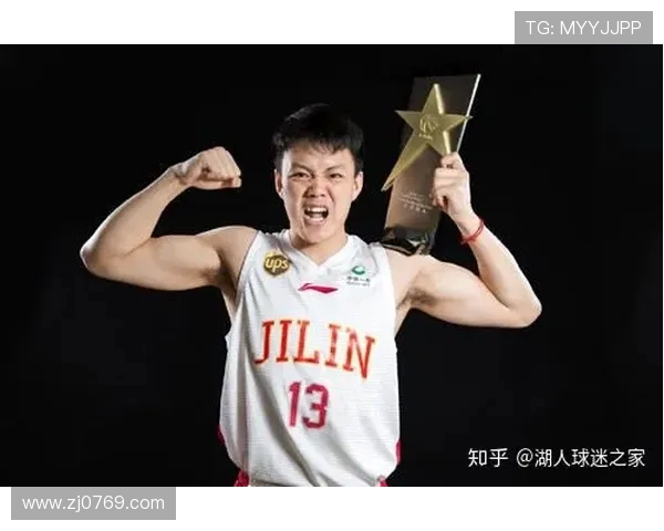 新疆对阵北京精彩文字直播全程回顾与赛况分析