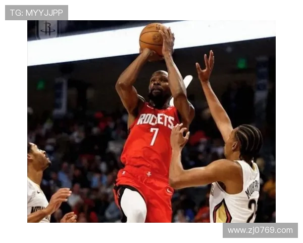 活塞队在主场以114比109险胜火箭队展现出强大的团队合作与顽强拼搏精神