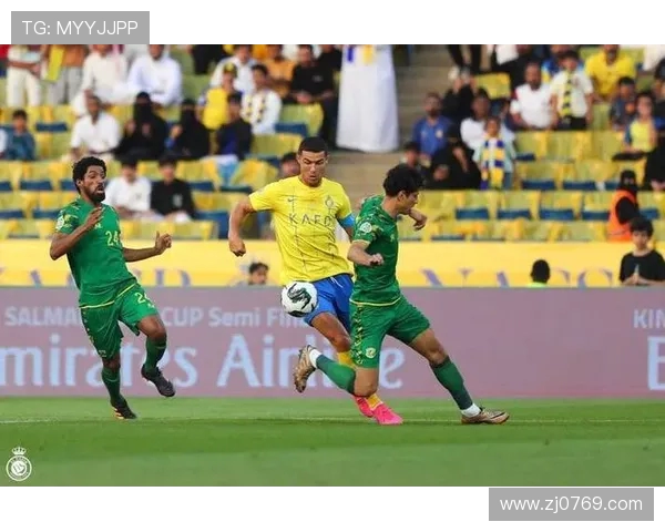 萨德与纳萨夫的激烈对决揭示了足球战术与团队合作的重要性