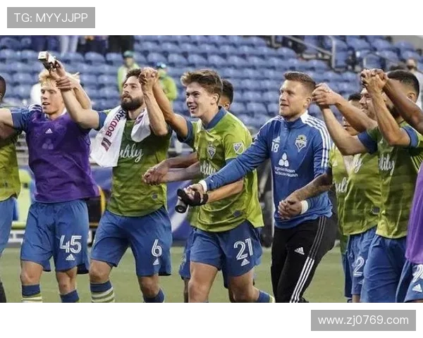 西雅图海湾人对决洛杉矶FC激烈比赛引发球迷热情高涨 西雅图海湾人对决洛杉矶FC激烈比赛引发球迷热情高涨