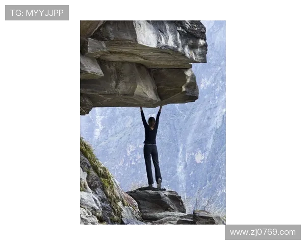 重庆攀岩队的团队协作与攀岩技巧的深度融合探讨