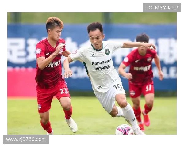 南京乒乓球队在冠军赛积分榜上以50分稳居第一名展现强劲实力 南京乒乓球队在冠军赛积分榜上以50分稳居第一名展现强劲实力